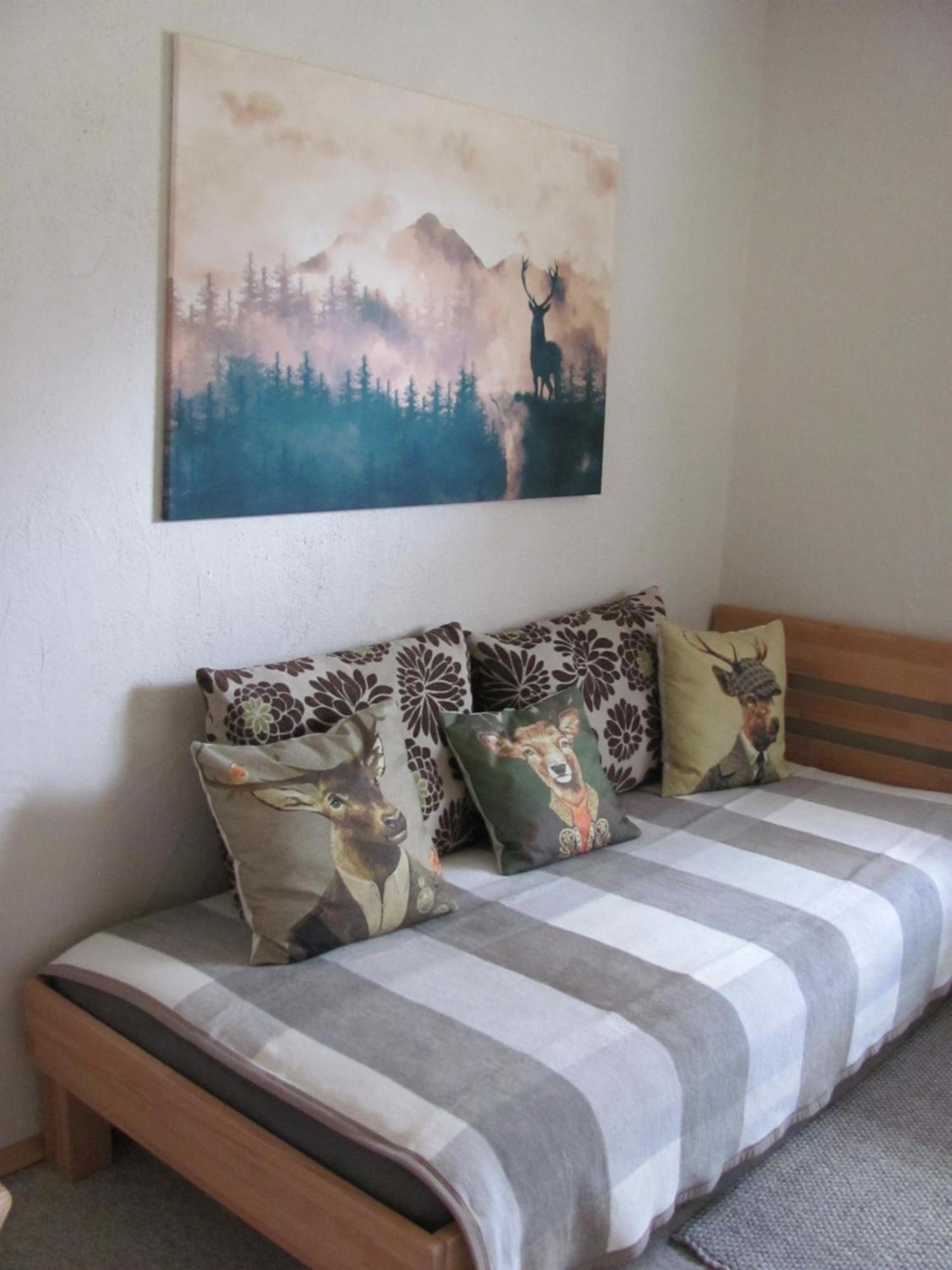 Cozy Airport Guesthouse: Twin Room with Shared Bath Trunkelsberg Exterior photo
